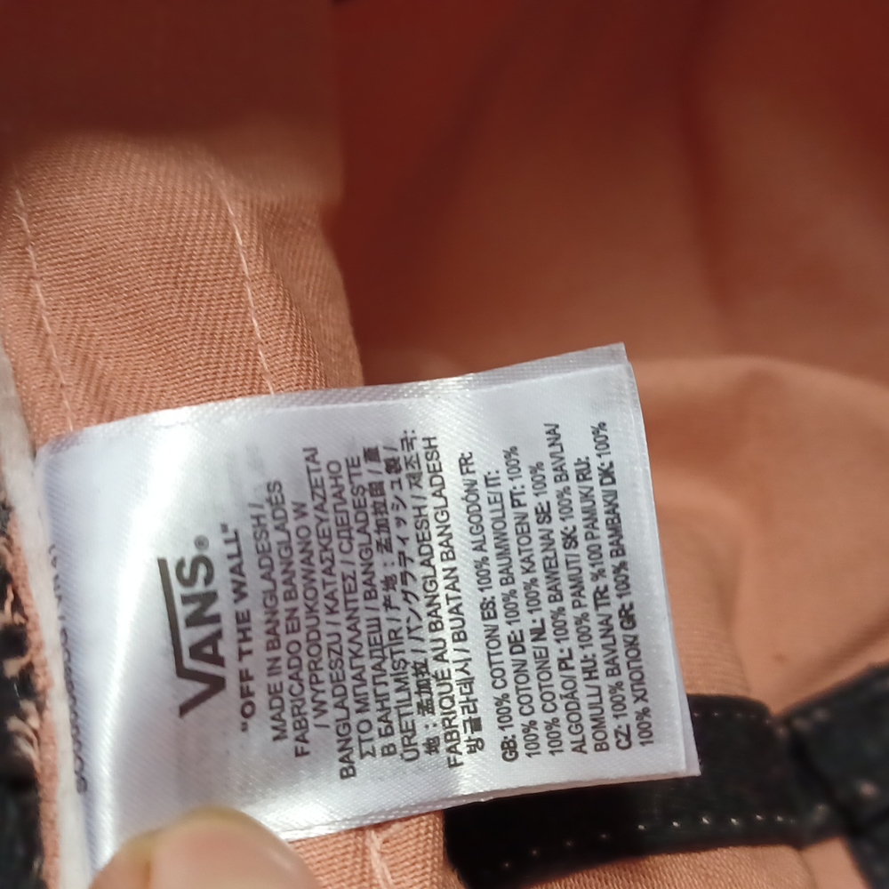 Vans hat - Picture 6 of 9